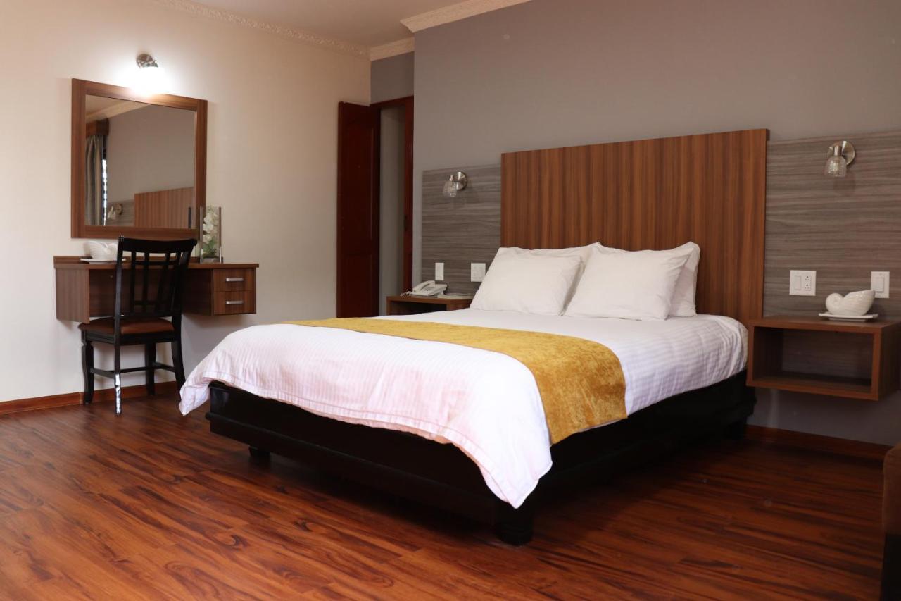 Hotel Puerta Del Sol 다비드 외부 사진