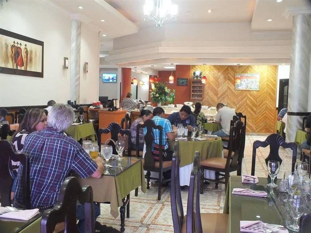 Hotel Puerta Del Sol 다비드 외부 사진