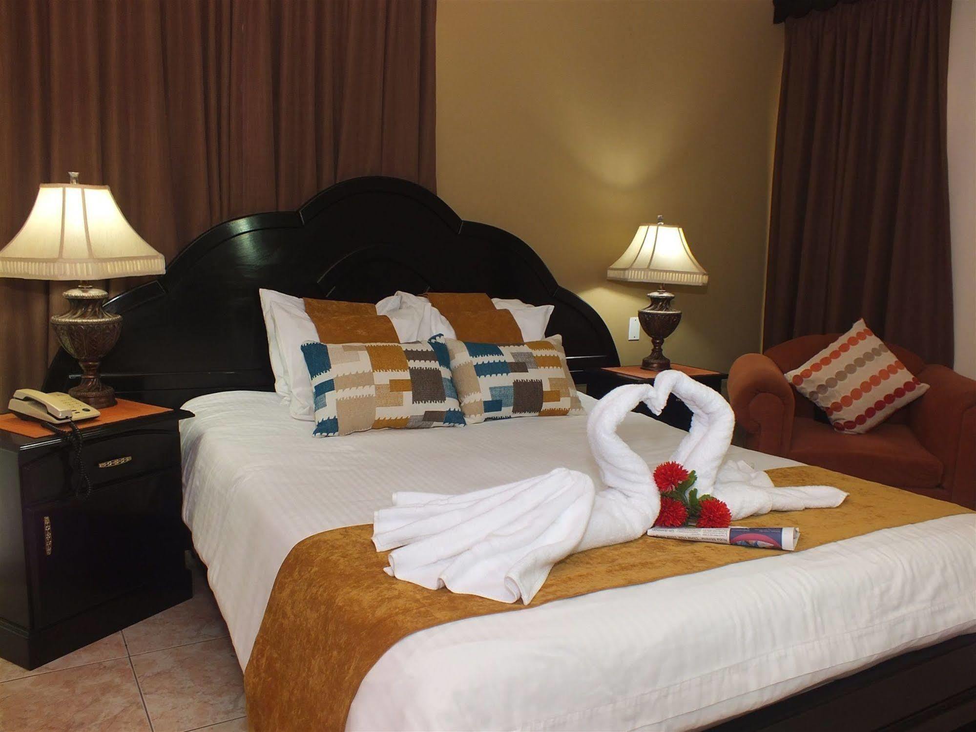 Hotel Puerta Del Sol 다비드 외부 사진