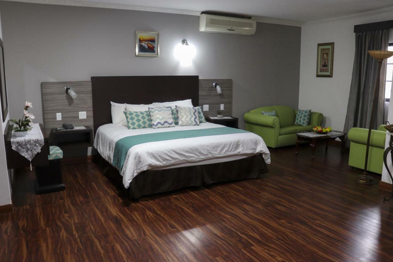 Hotel Puerta Del Sol 다비드 외부 사진