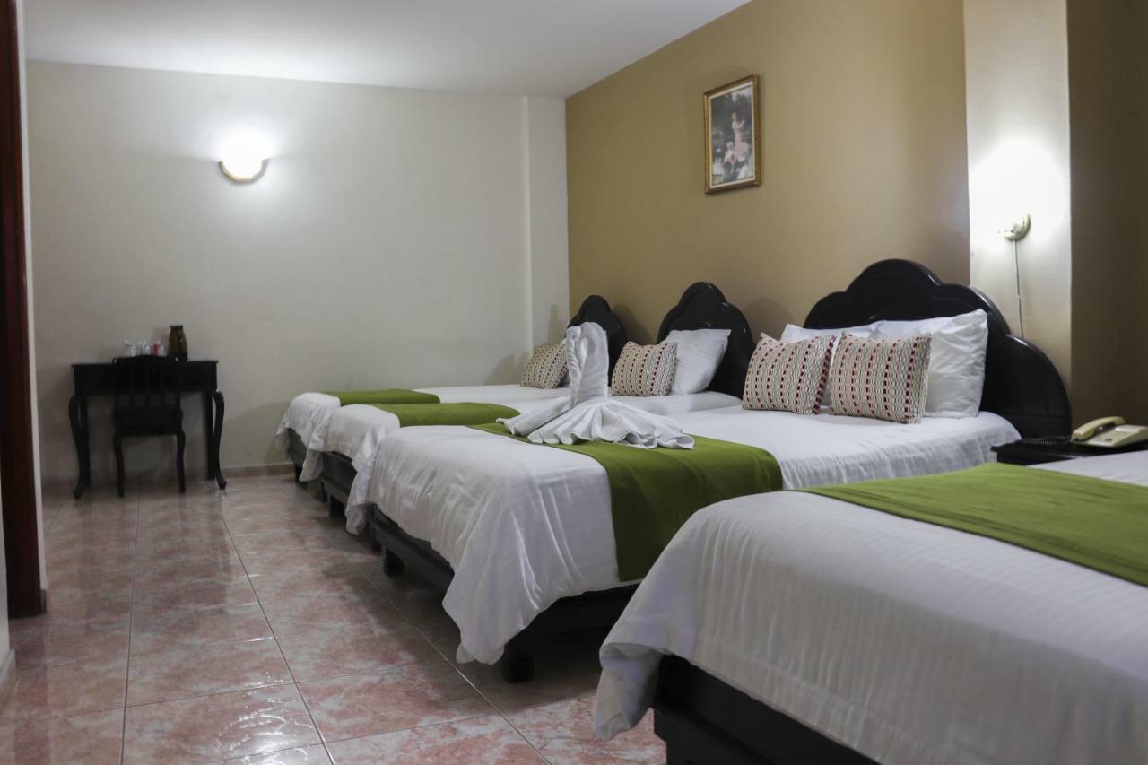 Hotel Puerta Del Sol 다비드 외부 사진